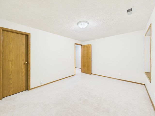 11426 W 16th St N, Wichita, KS 67212