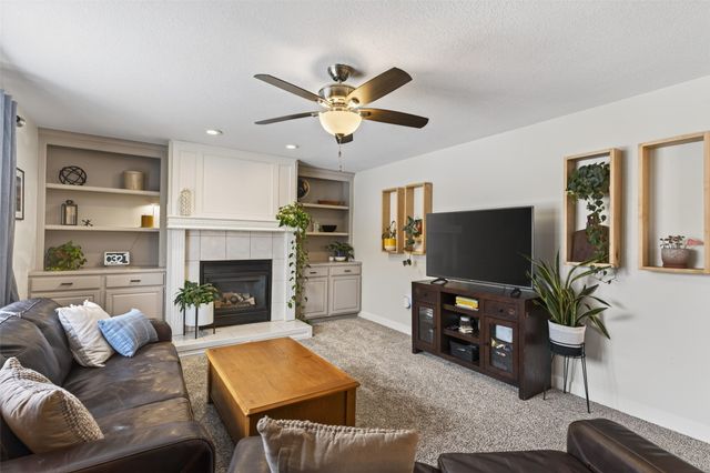 1431 Alderwood Drive, Altoona, IA 50009