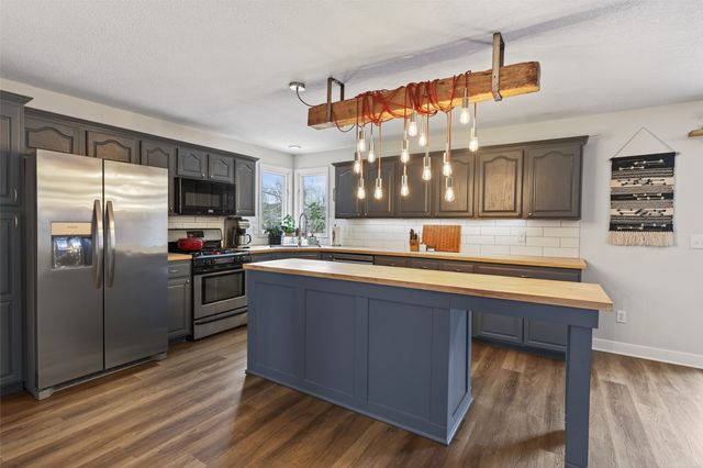 1431 Alderwood Drive, Altoona, IA 50009