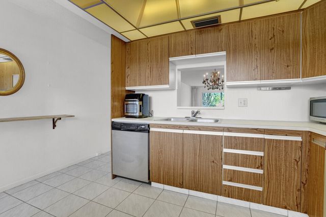 2102 Lucaya Bend F2, Coconut Creek, FL 33066