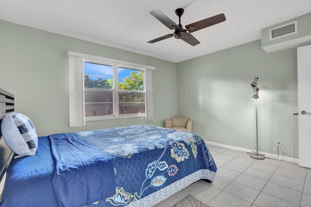 2102 Lucaya Bend F2, Coconut Creek, FL 33066