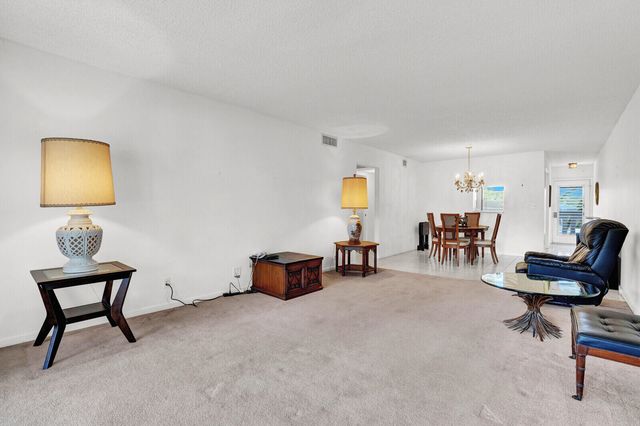 2102 Lucaya Bend F2, Coconut Creek, FL 33066