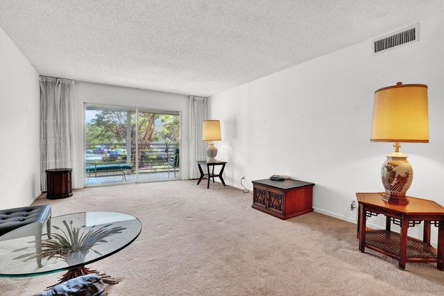 2102 Lucaya Bend F2, Coconut Creek, FL 33066