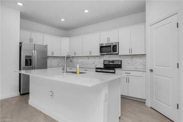 20027 Hartford BLVD, Estero, FL 33928