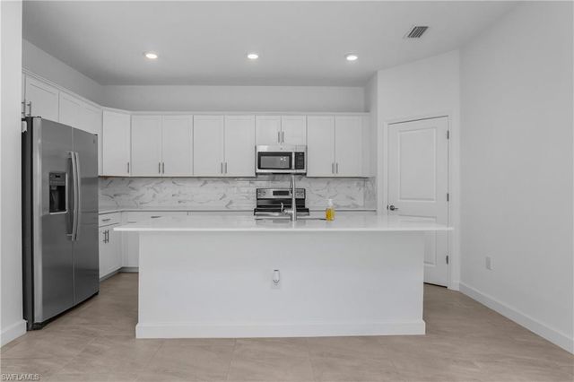 20027 Hartford BLVD, Estero, FL 33928