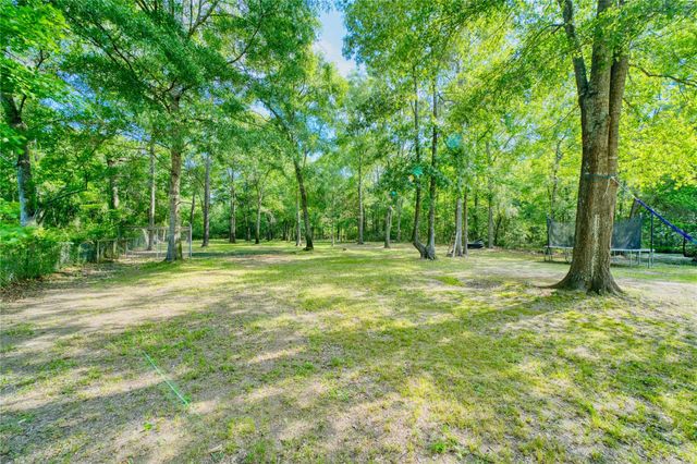 103 County Road 370, Splendora, TX 77372