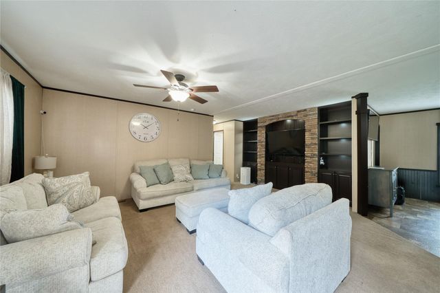 103 County Road 370, Splendora, TX 77372