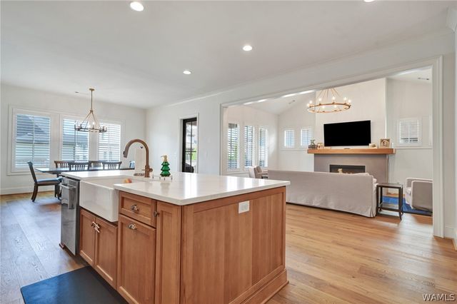 585 Lansdowne LN, Tuscaloosa, AL 35406