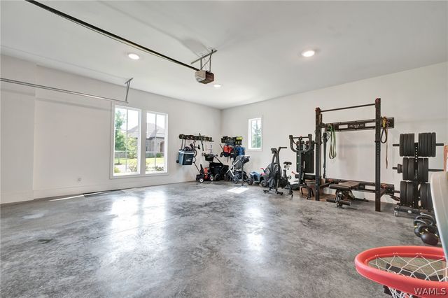 585 Lansdowne LN, Tuscaloosa, AL 35406