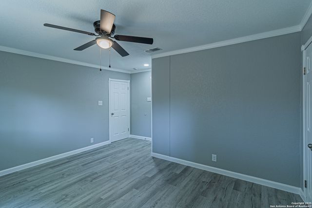 326 Renee Dr, Converse, TX 78109