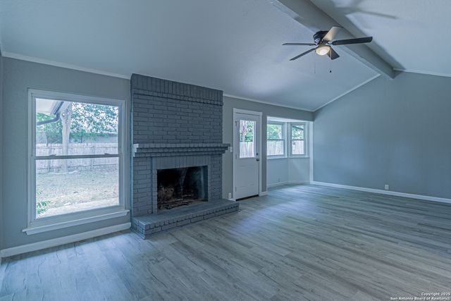 326 Renee Dr, Converse, TX 78109