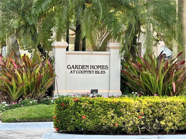 1361 Seagrape Circle, Weston, FL 33326