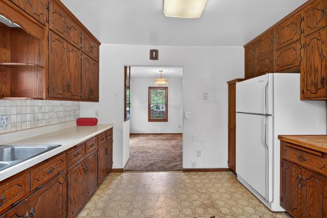 7624 68th Avenue N, Brooklyn Park, MN 55428