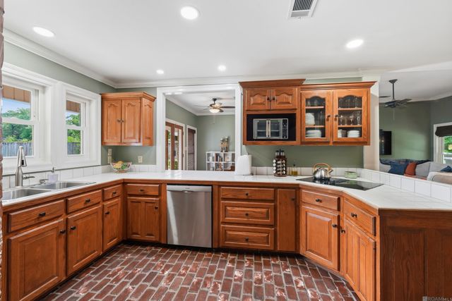 7828 La Hwy 10, Ethel, LA 70730