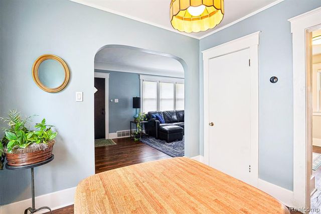 3227 Grayson Street, Ferndale, MI 48220