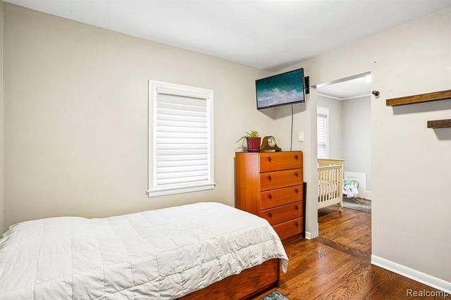 3227 Grayson Street, Ferndale, MI 48220