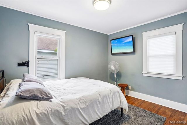 3227 Grayson Street, Ferndale, MI 48220