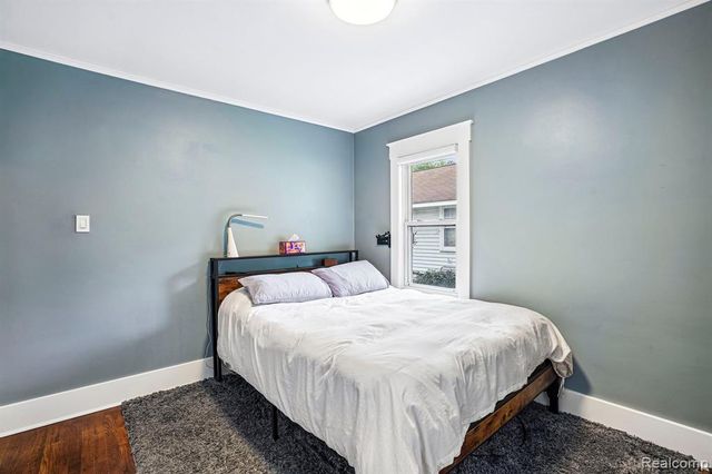 3227 Grayson Street, Ferndale, MI 48220
