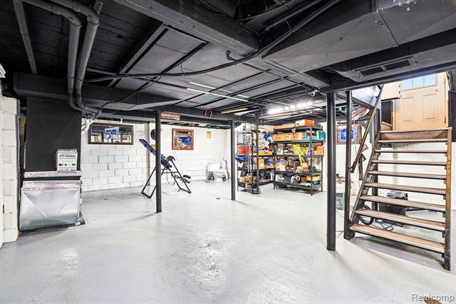 3227 Grayson Street, Ferndale, MI 48220