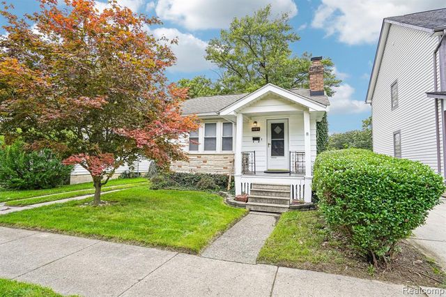 3227 Grayson Street, Ferndale, MI 48220