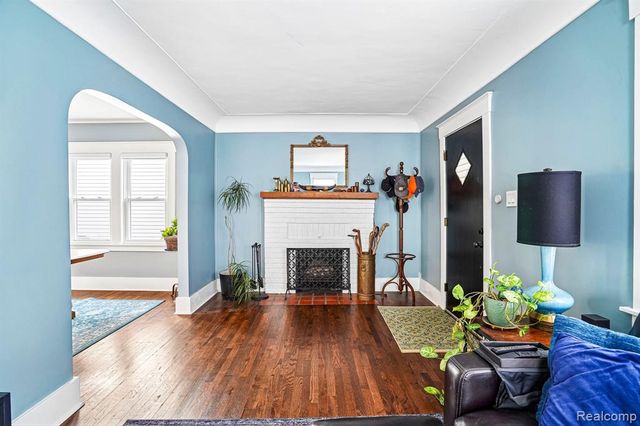 3227 Grayson Street, Ferndale, MI 48220