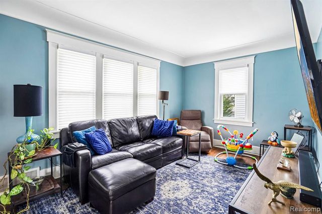 3227 Grayson Street, Ferndale, MI 48220