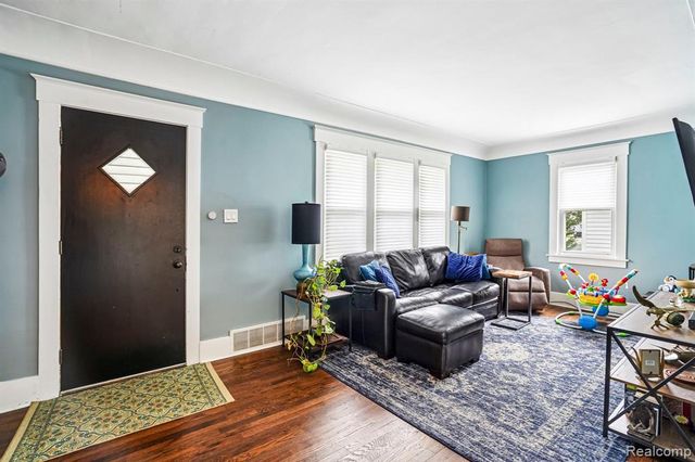 3227 Grayson Street, Ferndale, MI 48220