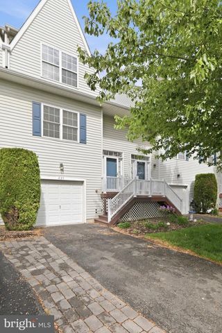 235 BUCHANAN CT, Downingtown, PA 19335