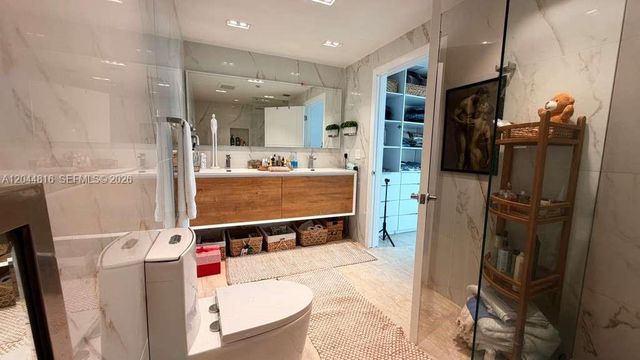 601 NE 36th Street 1306, Miami, FL 33137
