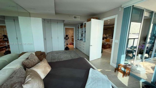 601 NE 36th Street 1306, Miami, FL 33137
