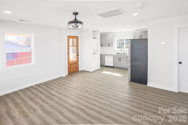 2991 1st Avenue Place NW, Hickory, NC 28601