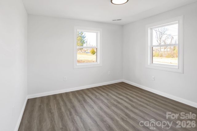 2991 1st Avenue Place NW, Hickory, NC 28601