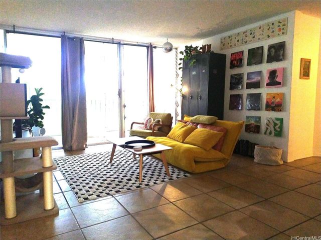 95-273 Waikalani Drive D1005, Mililani, HI 96789