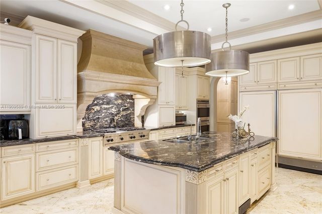 5250 Snapper Creek Rd, Coral Gables, FL 33156