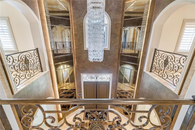 5250 Snapper Creek Rd, Coral Gables, FL 33156