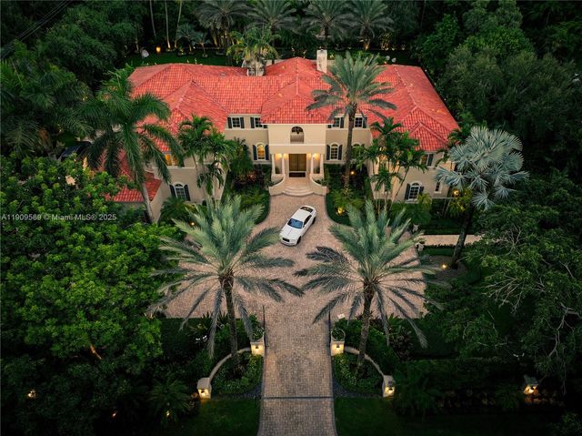5250 Snapper Creek Rd, Coral Gables, FL 33156