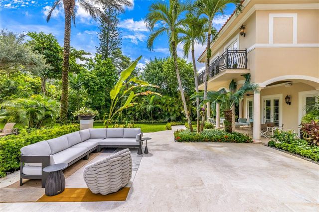 5250 Snapper Creek Rd, Coral Gables, FL 33156