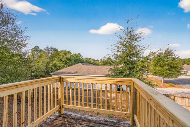 105 E Renoir Road, Defuniak Springs, FL 32433