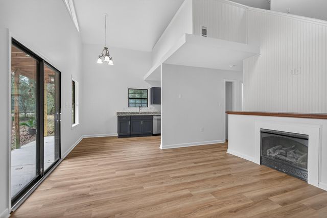 105 E Renoir Road, Defuniak Springs, FL 32433