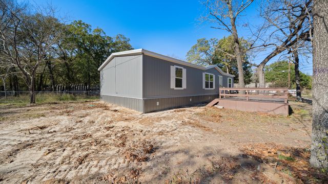 207 Woody Drive, Mabank, TX 75156