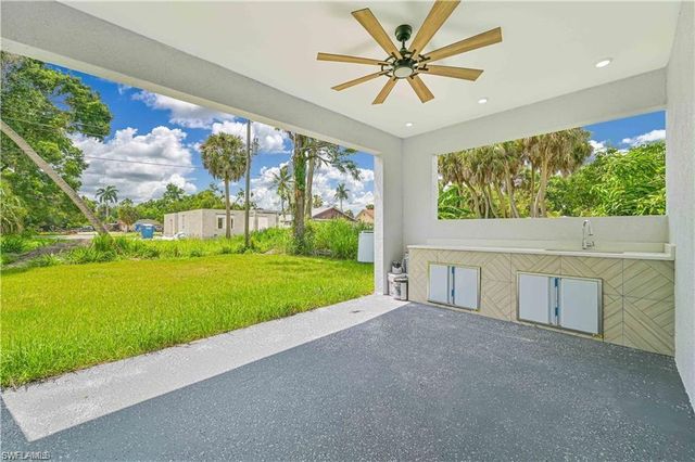2223 Carver AVE, Fort Myers, FL 33916
