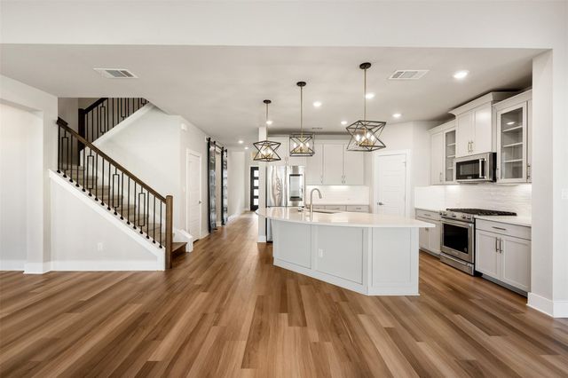 2104 Prairie Oaks DR, Georgetown, TX 78628