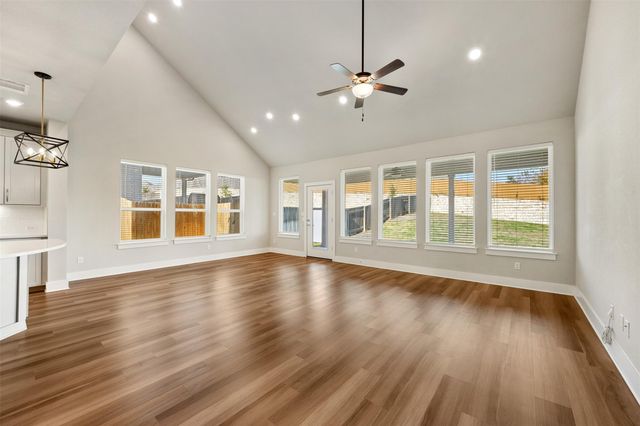 2104 Prairie Oaks DR, Georgetown, TX 78628