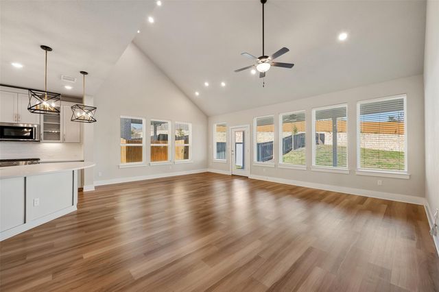 2104 Prairie Oaks DR, Georgetown, TX 78628