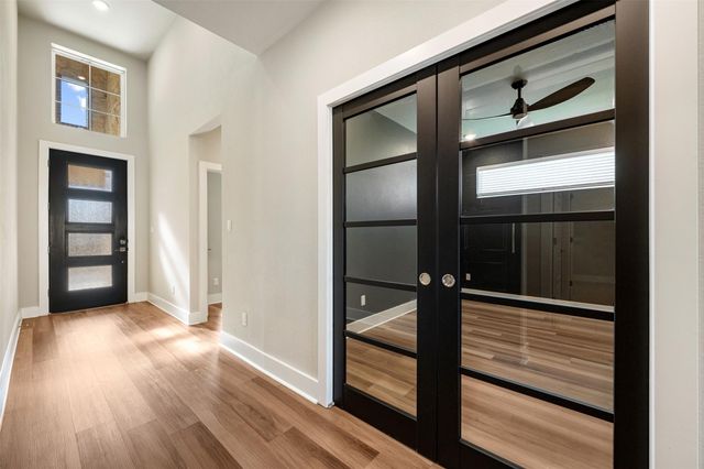 2104 Prairie Oaks DR, Georgetown, TX 78628