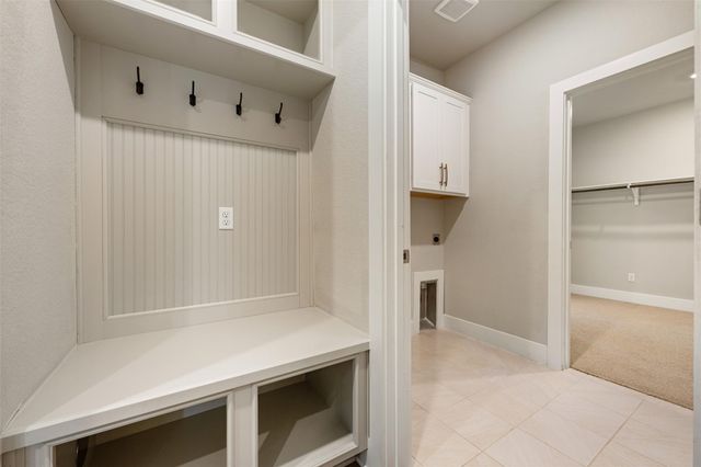 2104 Prairie Oaks DR, Georgetown, TX 78628