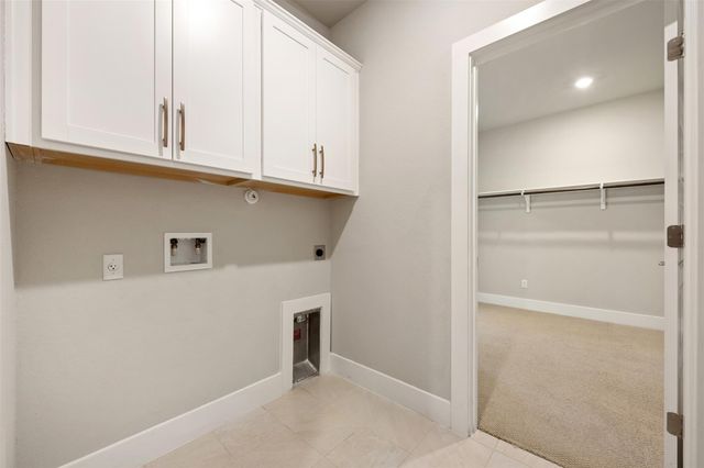 2104 Prairie Oaks DR, Georgetown, TX 78628