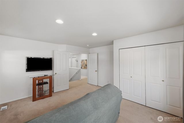 6410 63rd Street W, University Place, WA 98467