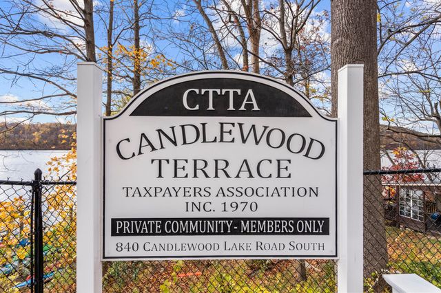 10 Juniper Drive, New Milford, CT 06776