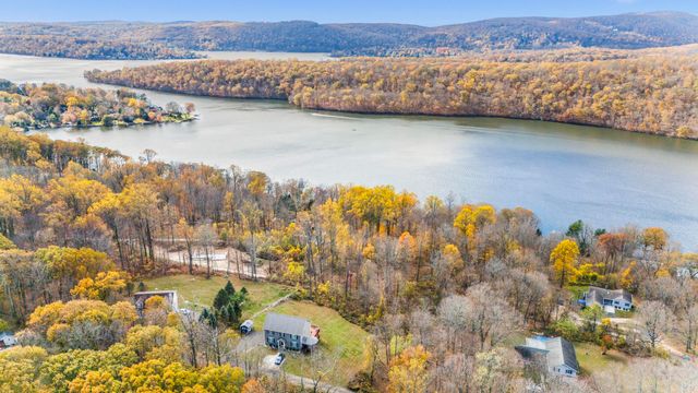 10 Juniper Drive, New Milford, CT 06776